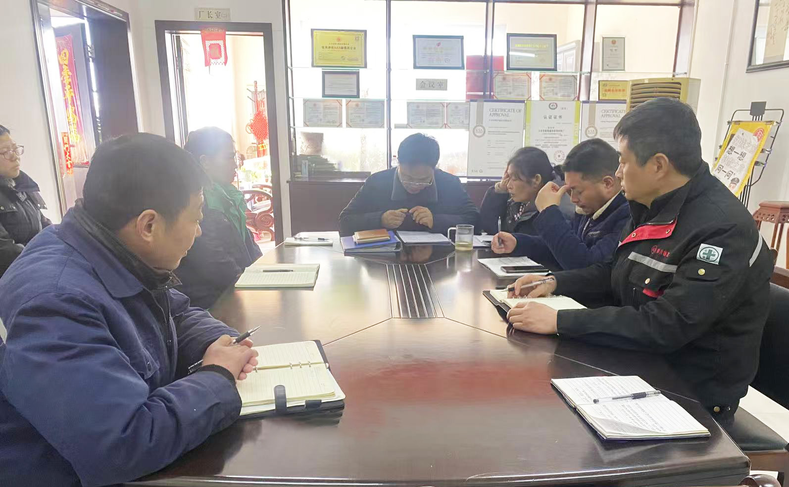 Dafeng Mingyue Bearing Bush Co, Ltd nganakake rapat saben wulan kaping pisanan kanggo 2025